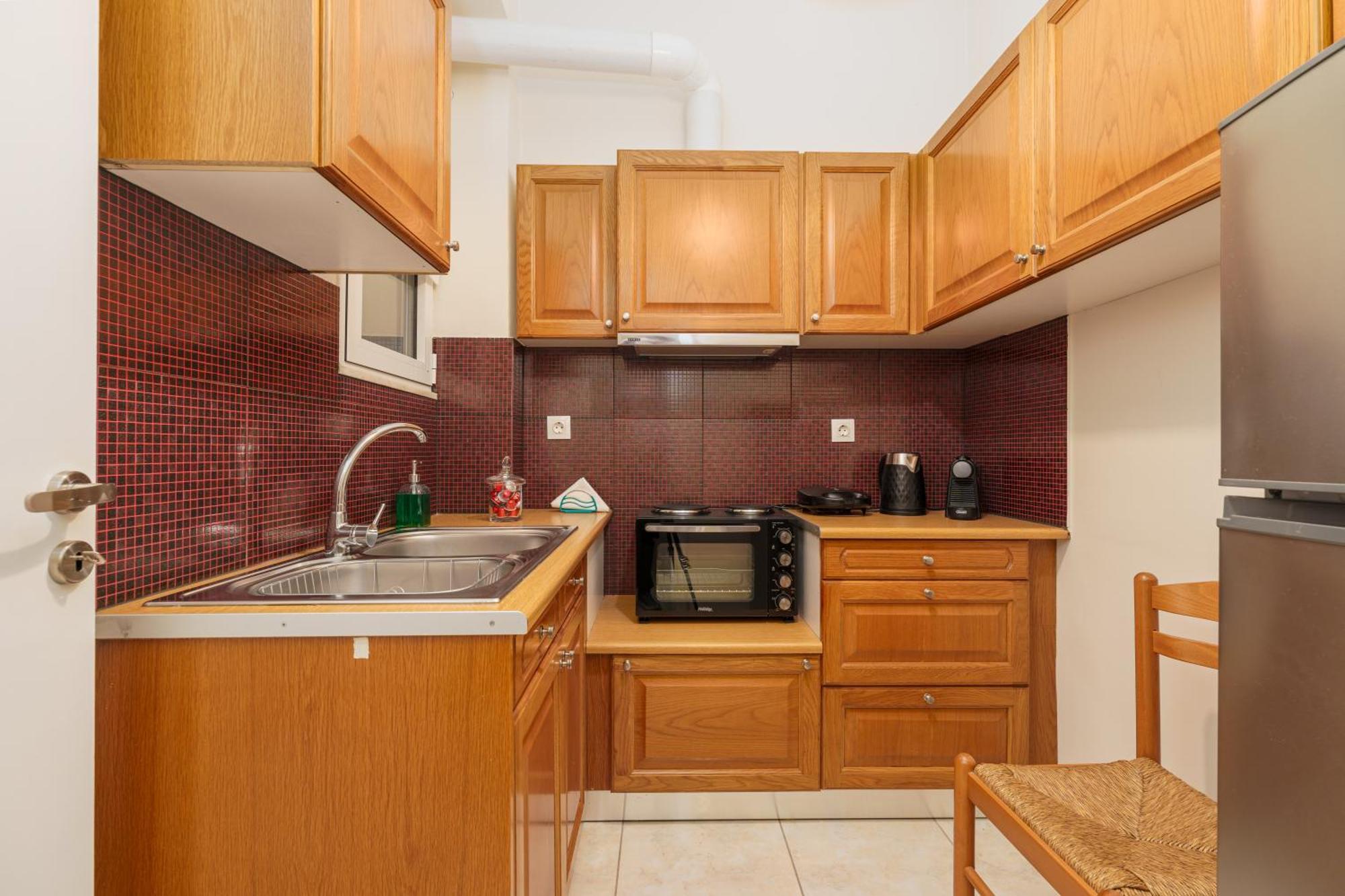 Nostos Apartment, With A Spacious Backyard Artemida  Exterior photo