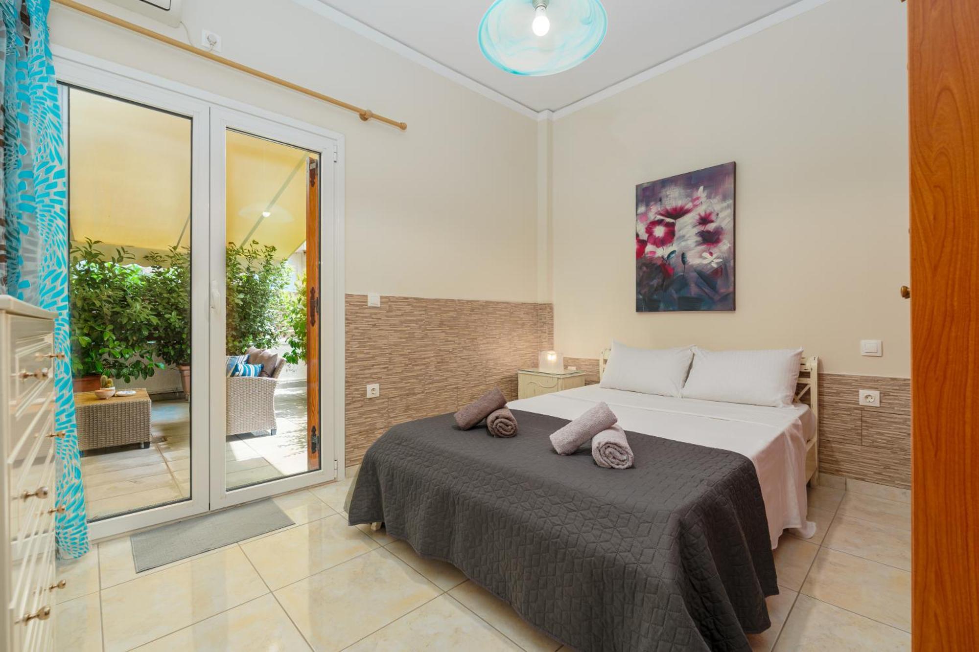 Nostos Apartment, With A Spacious Backyard Artemida  Exterior photo