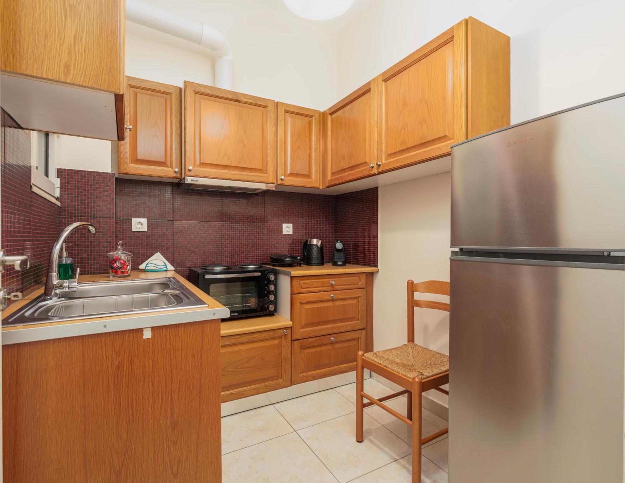 Nostos Apartment, With A Spacious Backyard Artemida  Exterior photo